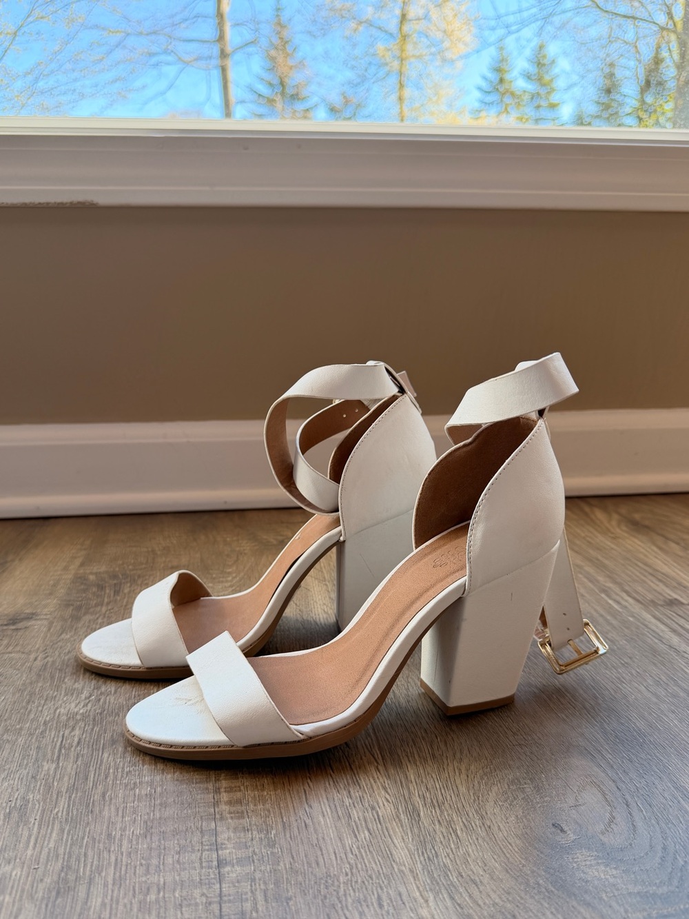 Women's Ivory Twist Ankle-Strap Block Heel Sandals